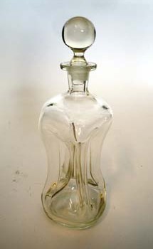 GLASS DECANTER