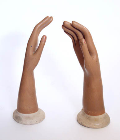 MANNEQUIN HANDS