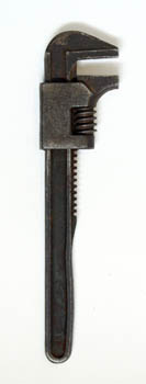 PIPE WRENCH