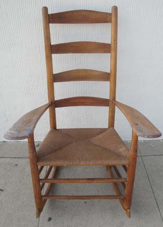 ROCKING CHAIR