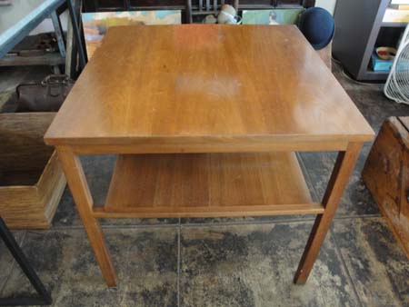 SIDE TABLE WITH SHELF 